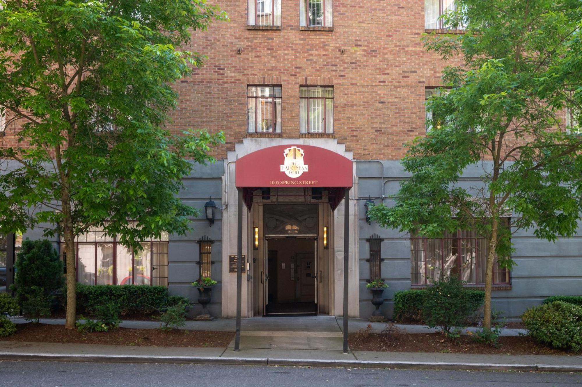 The Baroness Hotel Seattle Buitenkant foto
