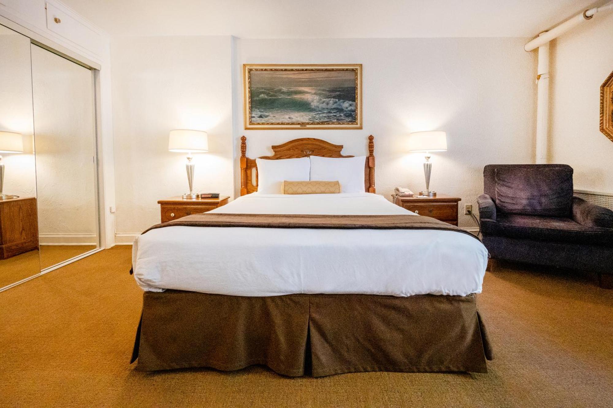The Baroness Hotel Seattle Buitenkant foto