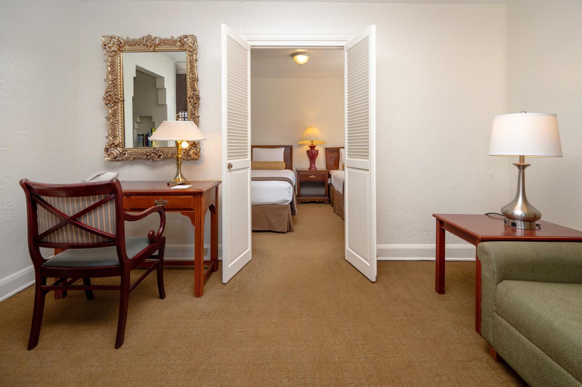 The Baroness Hotel Seattle Buitenkant foto